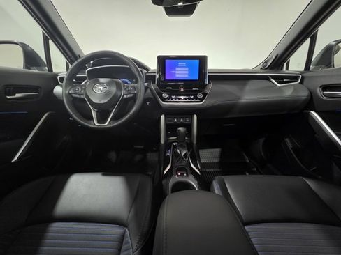 Used 2025 Toyota Corolla Cross AWD Hybrid w/ Convenience Package image 14