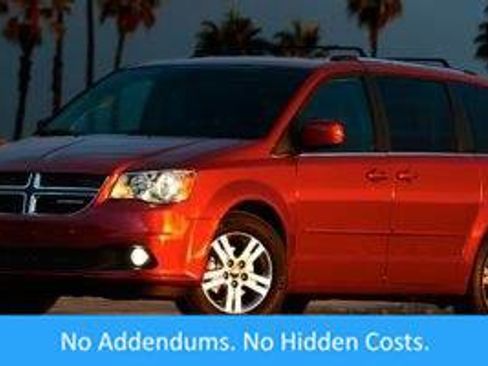 Used 2017 Dodge Grand Caravan GT image 1