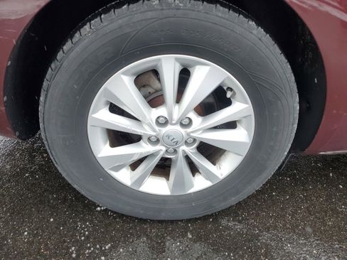 Used 2016 Kia Sedona LX w/ LX Convenience Package image 11