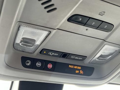 Used 2020 GMC Terrain SLT w/ Preferred Package FWD image 29