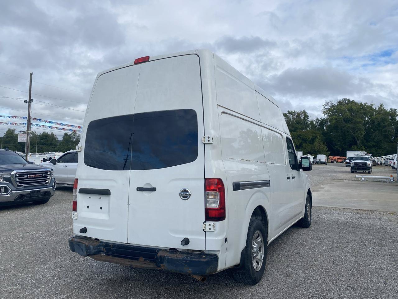 Used 2012 Nissan NV 2500 S w/ Side Curtain Airbag Pkg RWD image 5