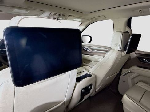 Used 2024 GMC Yukon Denali w/ Advanced Technology Package image 27