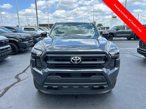 Used 2025 Toyota Tacoma SR AWD/4WD image 22