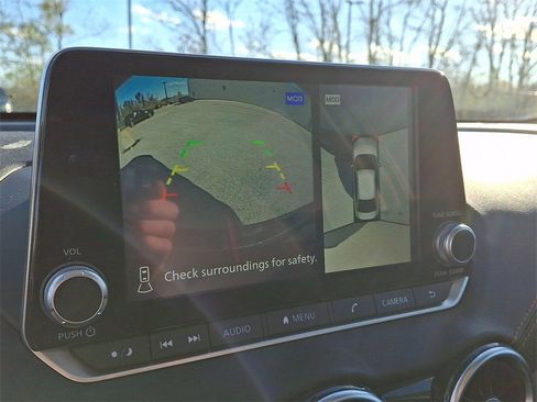 Used 2022 Nissan Sentra SR w/ SR Premium Package image 4