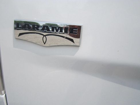 Used 2017 RAM 2500 Laramie w/ Convenience Group image 14