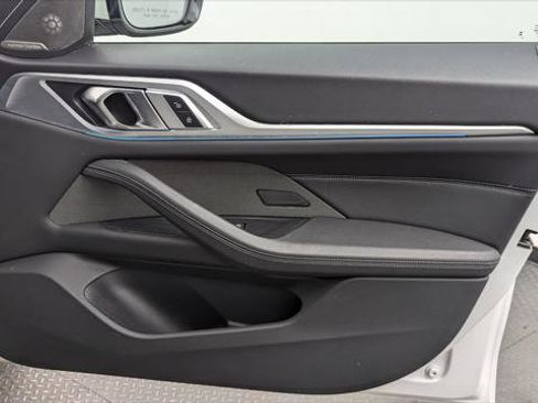 Used 2025 BMW 430i w/ Premium Package image 23