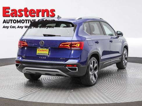 Used 2022 Volkswagen Taos SEL image 5