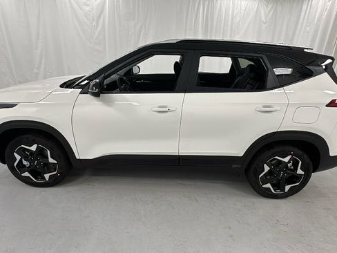 New 2026 Kia Seltos S image 6