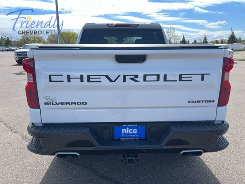 Certified 2023 Chevrolet Silverado 1500 Custom Trail Boss w/ LPO, Dark Essentials Package AWD/4WD image 4