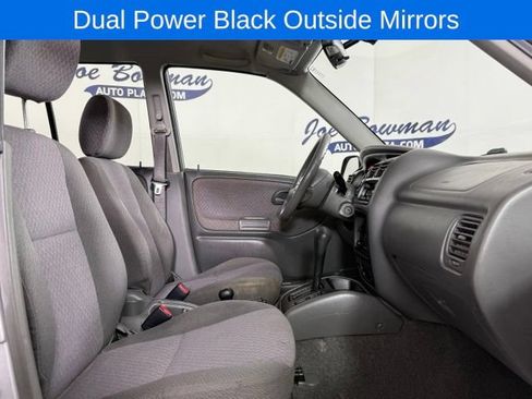 Used 2001 Chevrolet Tracker 4WD w/ Preferred Equipment Group image 16
