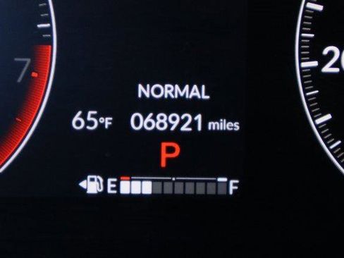 Used 2023 Honda HR-V Sport image 12