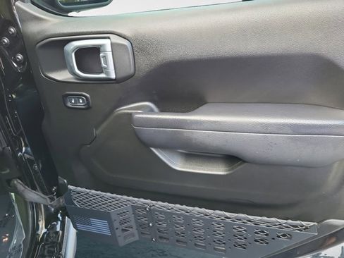 Used 2024 Jeep Gladiator Sport image 24