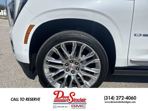 New 2026 GMC Yukon XL Denali w/ Denali Reserve Package AWD/4WD image 10