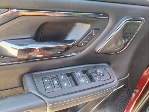 Used 2025 RAM 1500 Limited AWD/4WD image 20