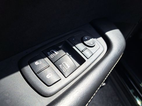 Used 2021 Dodge Challenger SRT Hellcat w/ Plus Package image 11