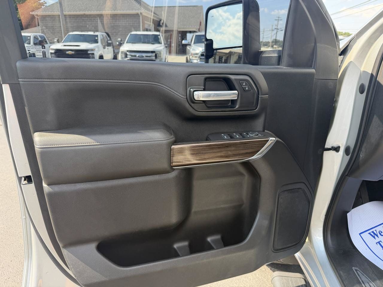 Used 2021 Chevrolet Silverado 2500 LT w/ Convenience Package AWD/4WD image 10