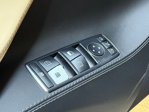 Used 2014 Tesla Model S P85 image 23