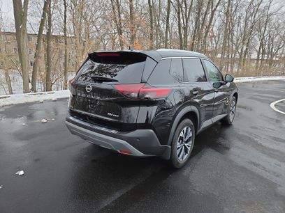 Used 2022 Nissan Rogue SV w/ SV Premium Package