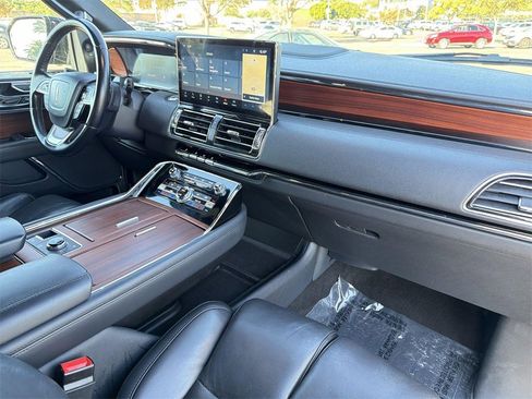 Used 2023 Lincoln Navigator L Reserve image 35