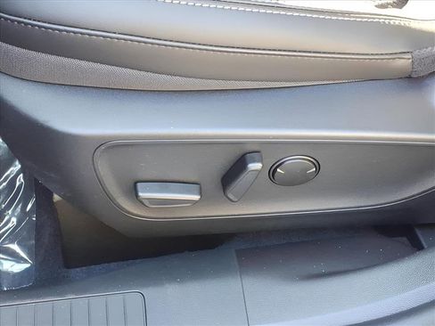 New 2026 Ford Escape SE image 19