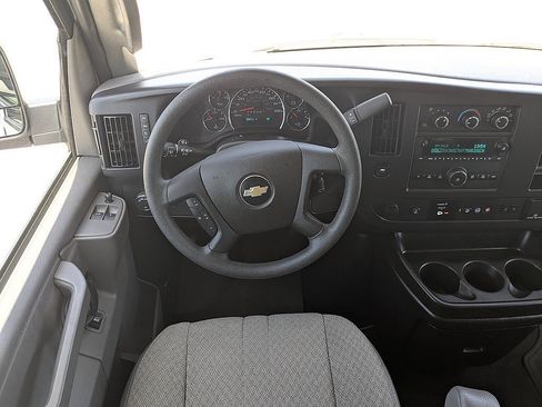 Certified 2024 Chevrolet Express 3500 LT w/ LT Preferred Equipment Group RWD image 19