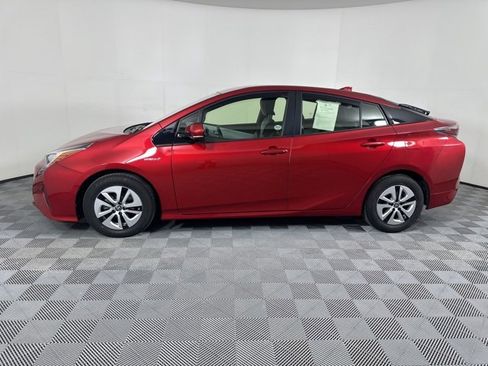 Used 2016 Toyota Prius Three image 6