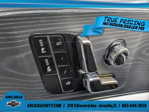 Used 2024 Cadillac Lyriq Luxury RWD image 25
