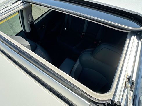 Certified 2025 Subaru Crosstrek 2.5i Limited w/ Crosstrek Mirror Package image 30