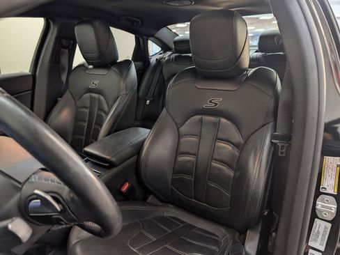 Used 2016 Chrysler 200 S w/ Navigation & Sound Group I AWD/4WD image 3