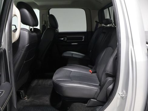 Used 2018 RAM 1500 Laramie AWD/4WD image 16