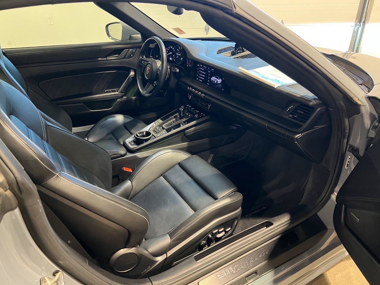 Used 2024 Porsche 911 Targa 4 GTS AWD/4WD image 43