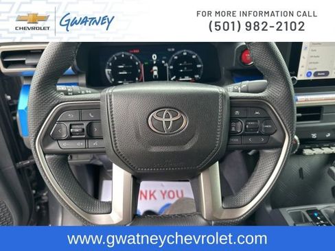 Used 2025 Toyota Tacoma TRD Off-Road AWD/4WD image 18