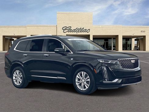 Certified 2024 Cadillac XT6 Luxury image 3