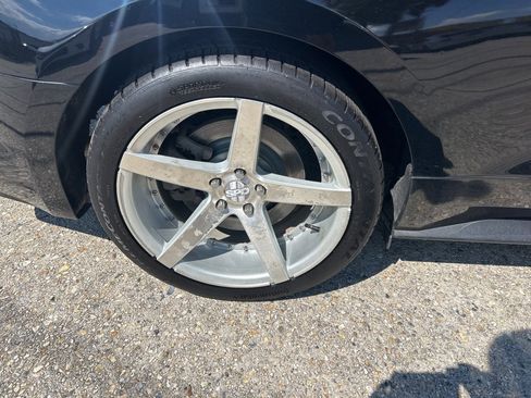 Used 2015 Ford Mustang GT image 17