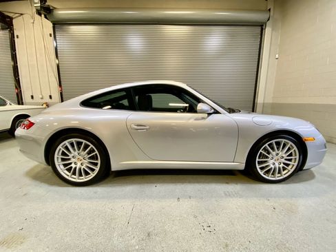 Used 2005 Porsche 911 Carrera RWD image 11