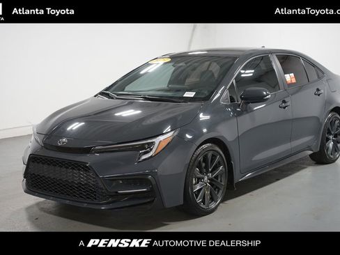 Certified 2025 Toyota Corolla SE image 1