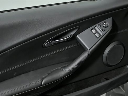 Used 2009 BMW 650i Coupe image 16