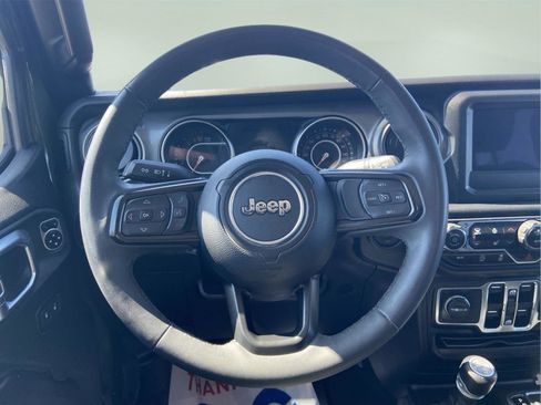Used 2023 Jeep Gladiator Sport AWD/4WD image 20