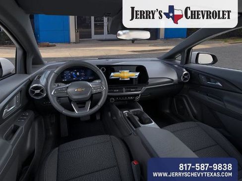 New 2026 Chevrolet Equinox EV LT image 17