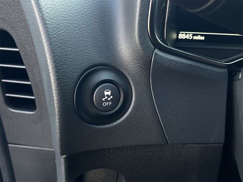 Certified 2024 Nissan Z Performance w/ Floor Mat Package image 14