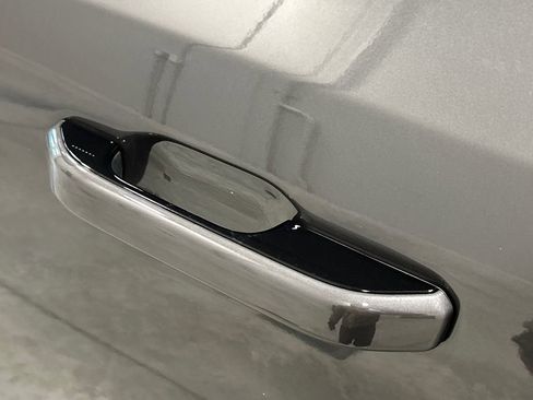 New 2026 Jeep Grand Wagoneer 4WD image 15