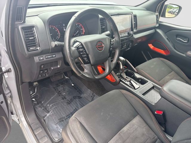 Used 2022 Nissan Frontier PRO-4X w/ Technology Package AWD/4WD image 13