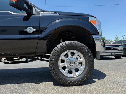 Used 2016 Ford F250 Lariat w/ Lariat Ultimate Package AWD/4WD image 22