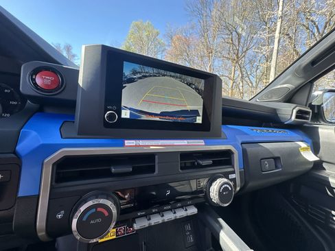 New 2026 Toyota Tacoma TRD Off-Road AWD/4WD image 34