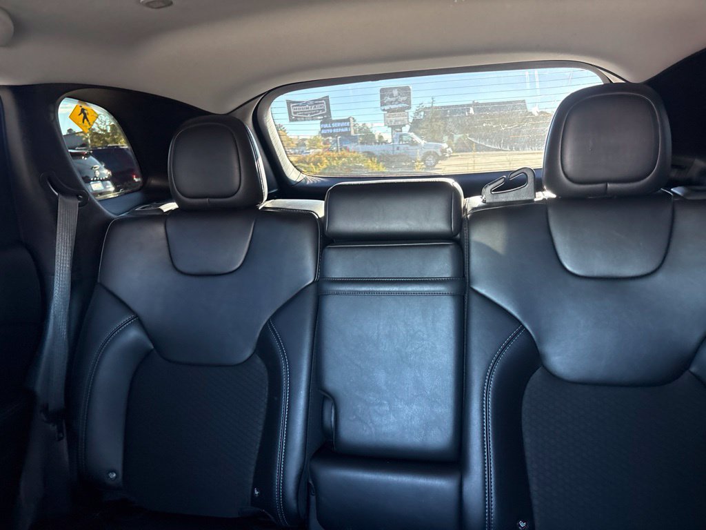 Used 2019 Jeep Cherokee Latitude Plus w/ Cold Weather Group AWD/4WD image 24