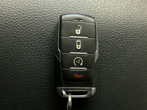 Used 2021 RAM 1500 Big Horn AWD/4WD image 10