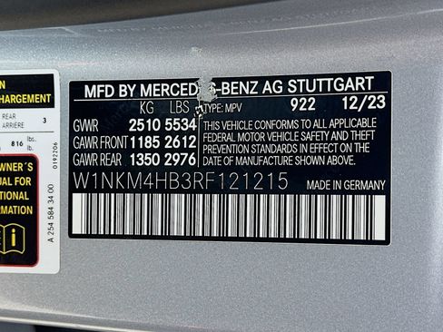 Used 2024 Mercedes-Benz GLC 300 4MATIC image 47