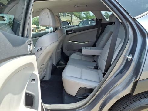Used 2018 Hyundai Tucson SEL FWD image 16