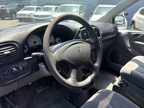 Used 2007 Dodge Grand Caravan SE w/ Popular Equipment Group I FWD image 3