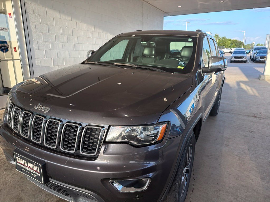 Used 2017 Jeep Grand Cherokee Limited AWD/4WD image 1